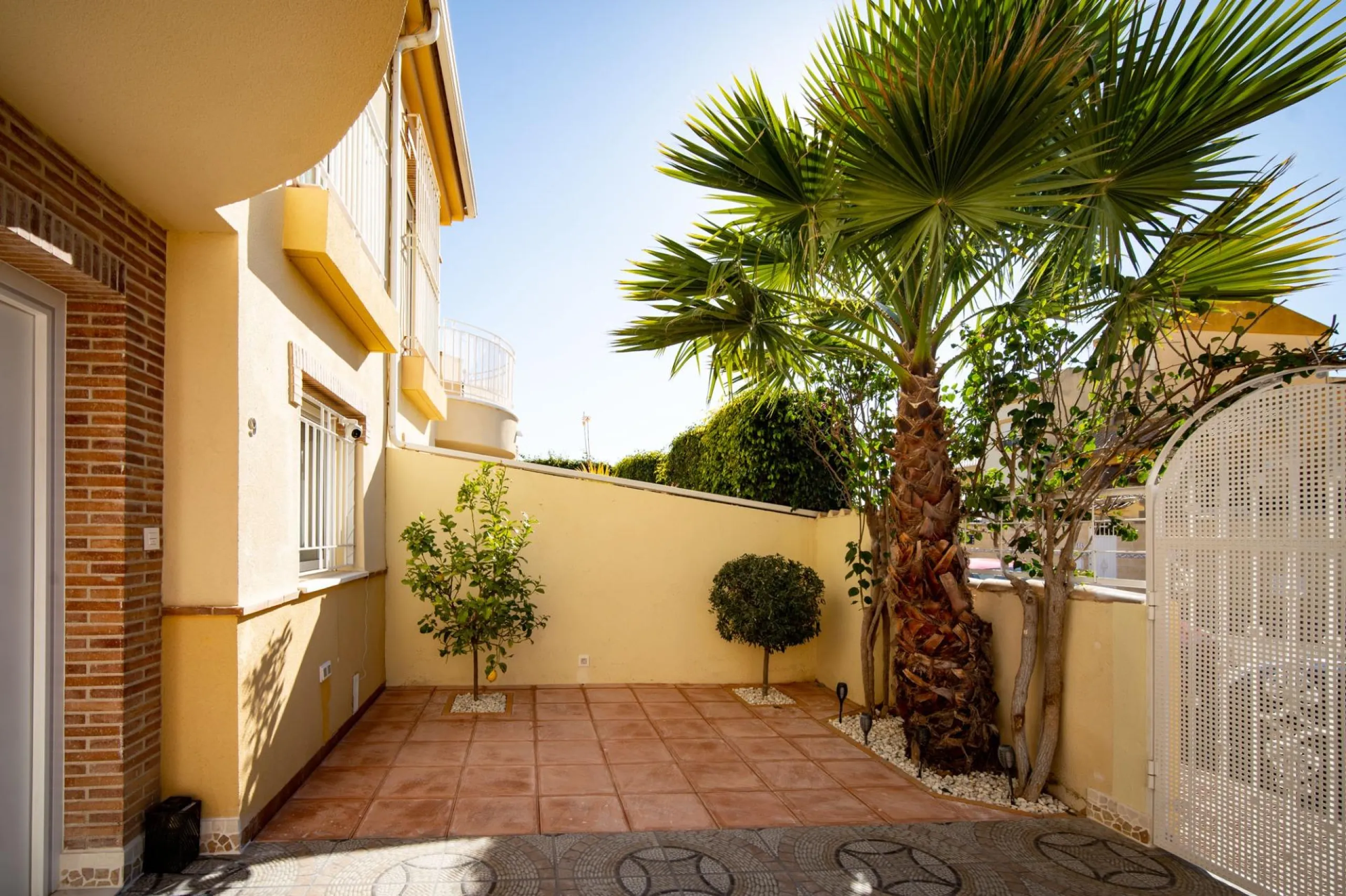 Attractive Semi-Detached House in Rojales, Lo Marabú Area - Ideal for Moving In