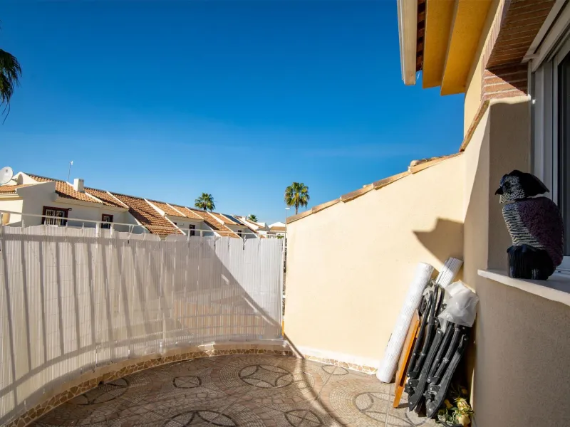Attractive Semi-Detached House in Rojales, Lo Marabú Area - Ideal for Moving In