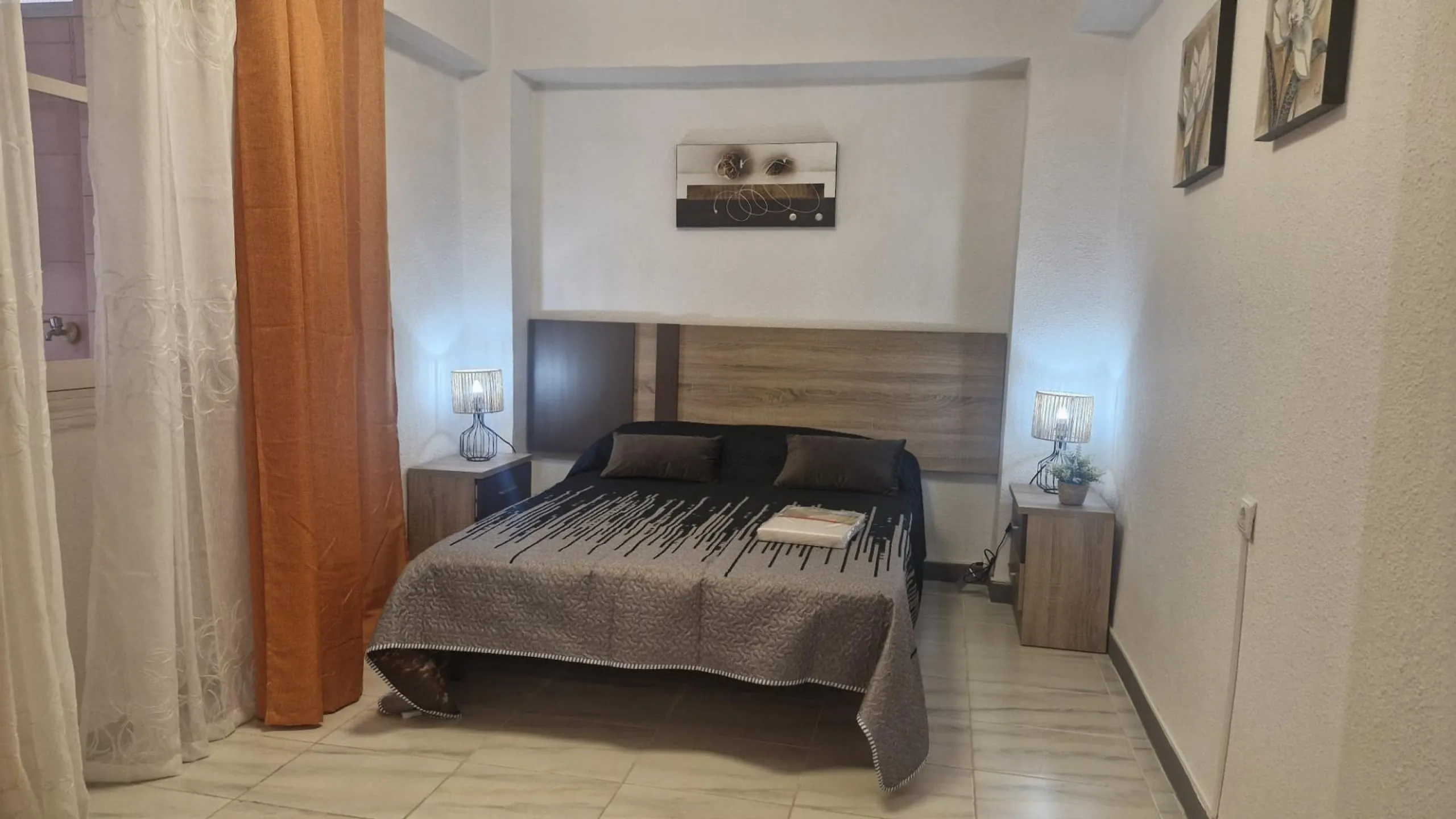 Piso amplio con un patio propio en Benalua