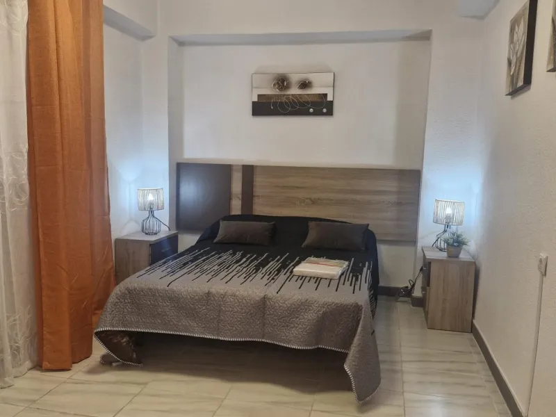 Piso amplio con un patio propio en Benalua