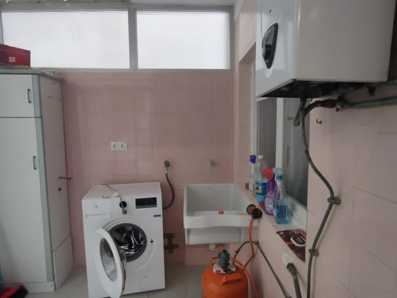 Piso amplio con un patio propio en Benalua