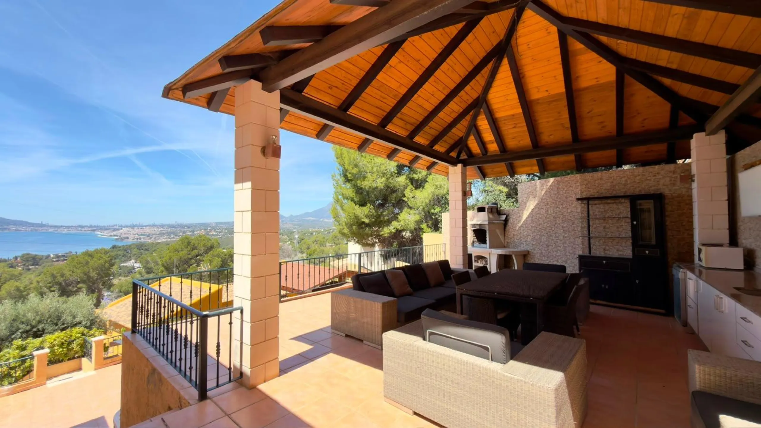 Exclusive chalet in Altea Hills: luxury, privacy and dreamlike views of the Mediterranean ✨