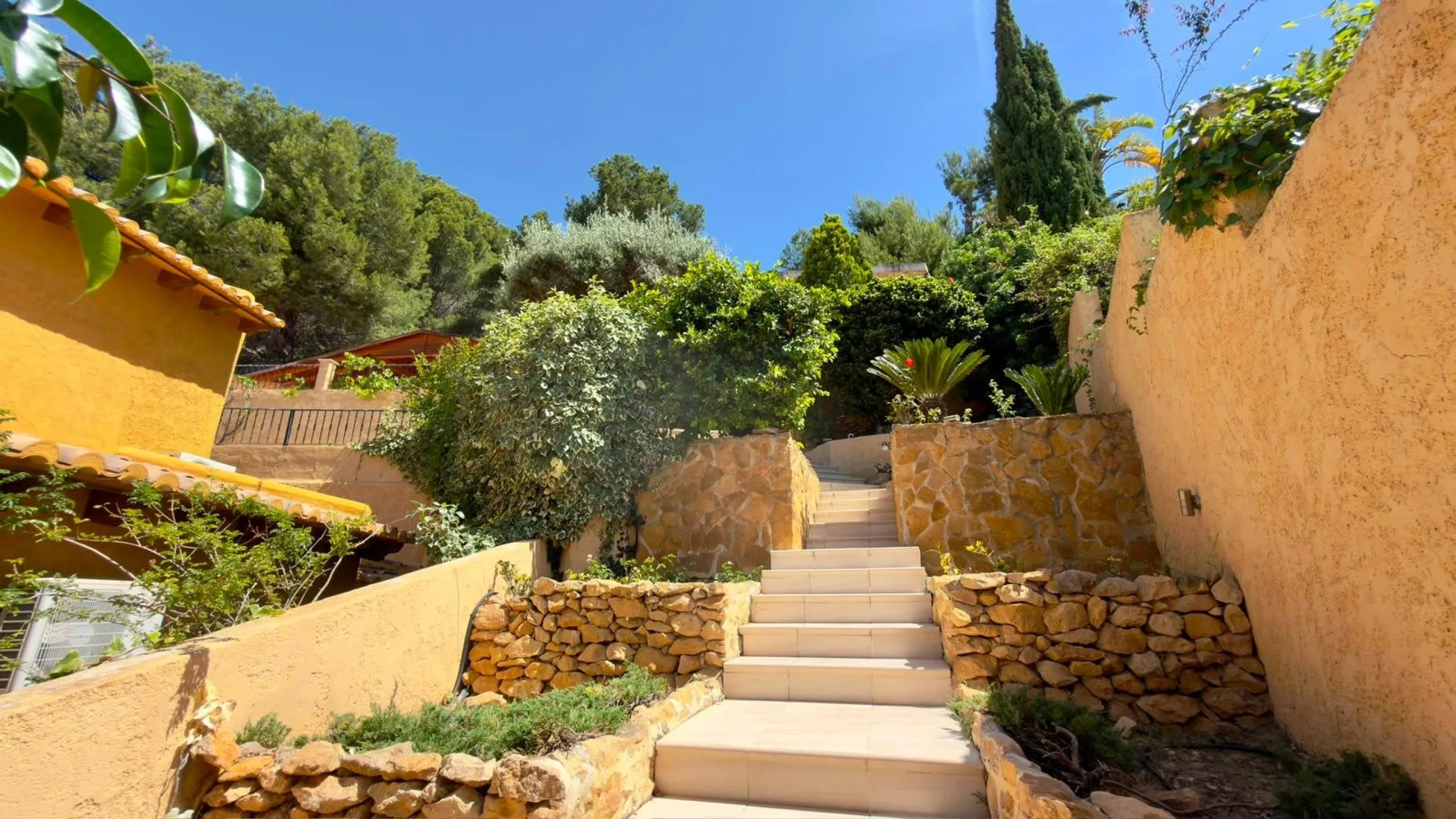 Exclusive chalet in Altea Hills: luxury, privacy and dreamlike views of the Mediterranean ✨
