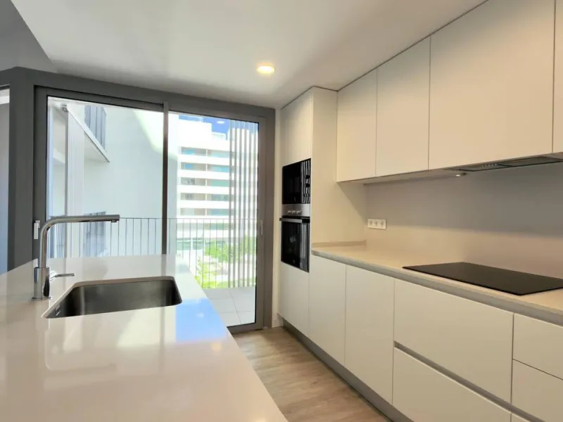 Spectacular New Apartment in the Golden Mile of Alicante