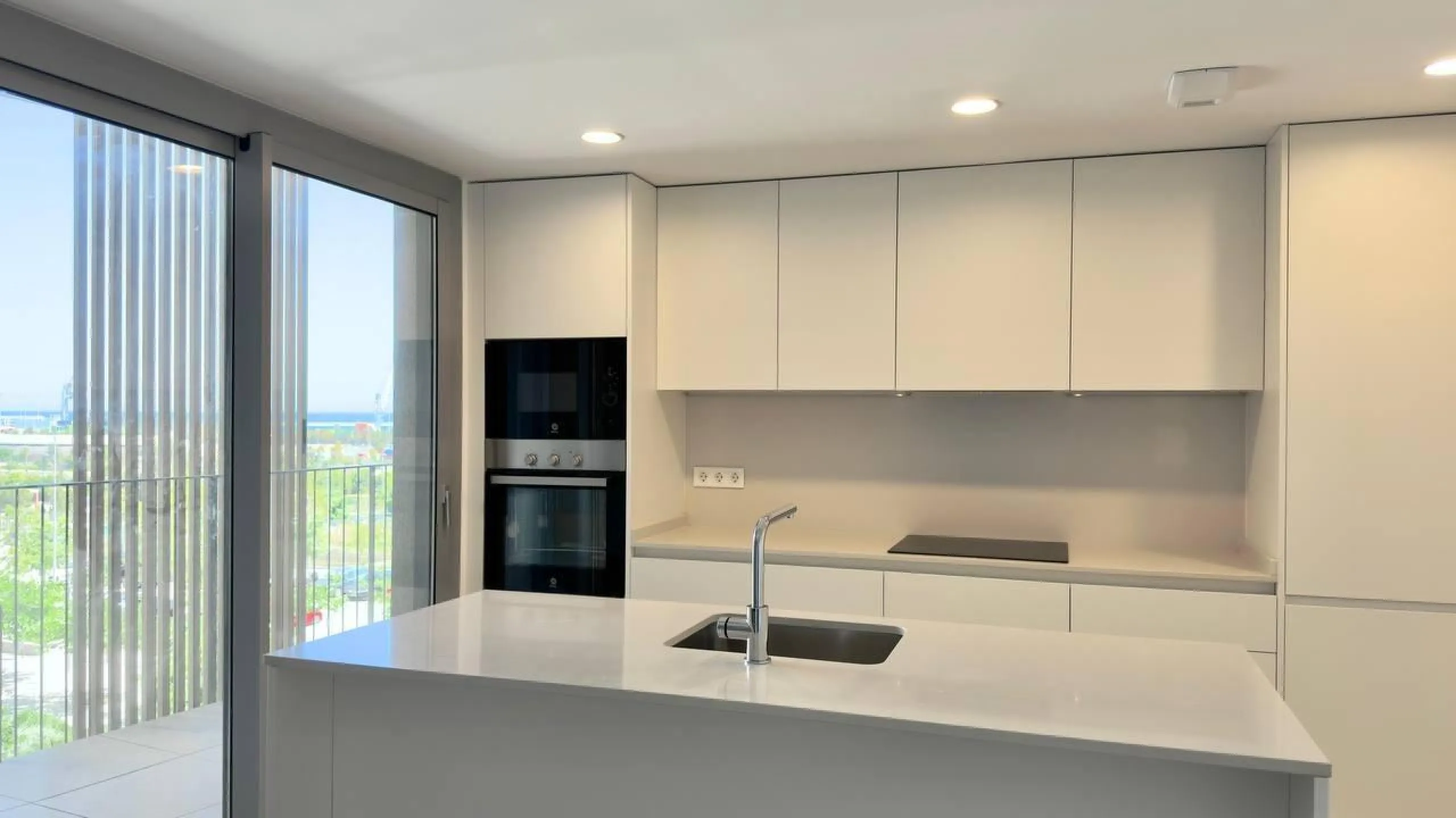 Spectacular New Apartment in the Golden Mile of Alicante