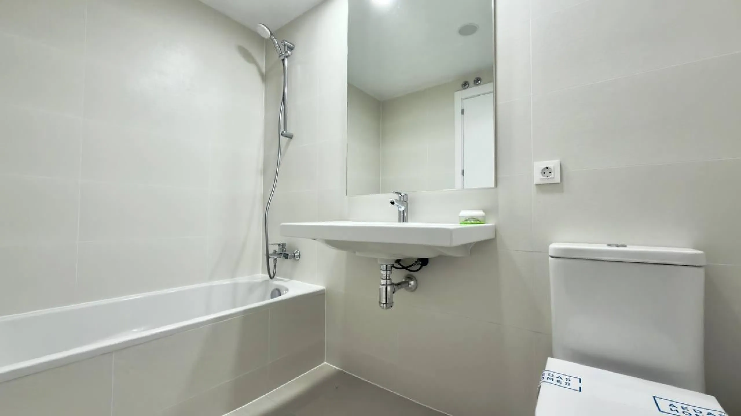 Spectacular New Apartment in the Golden Mile of Alicante