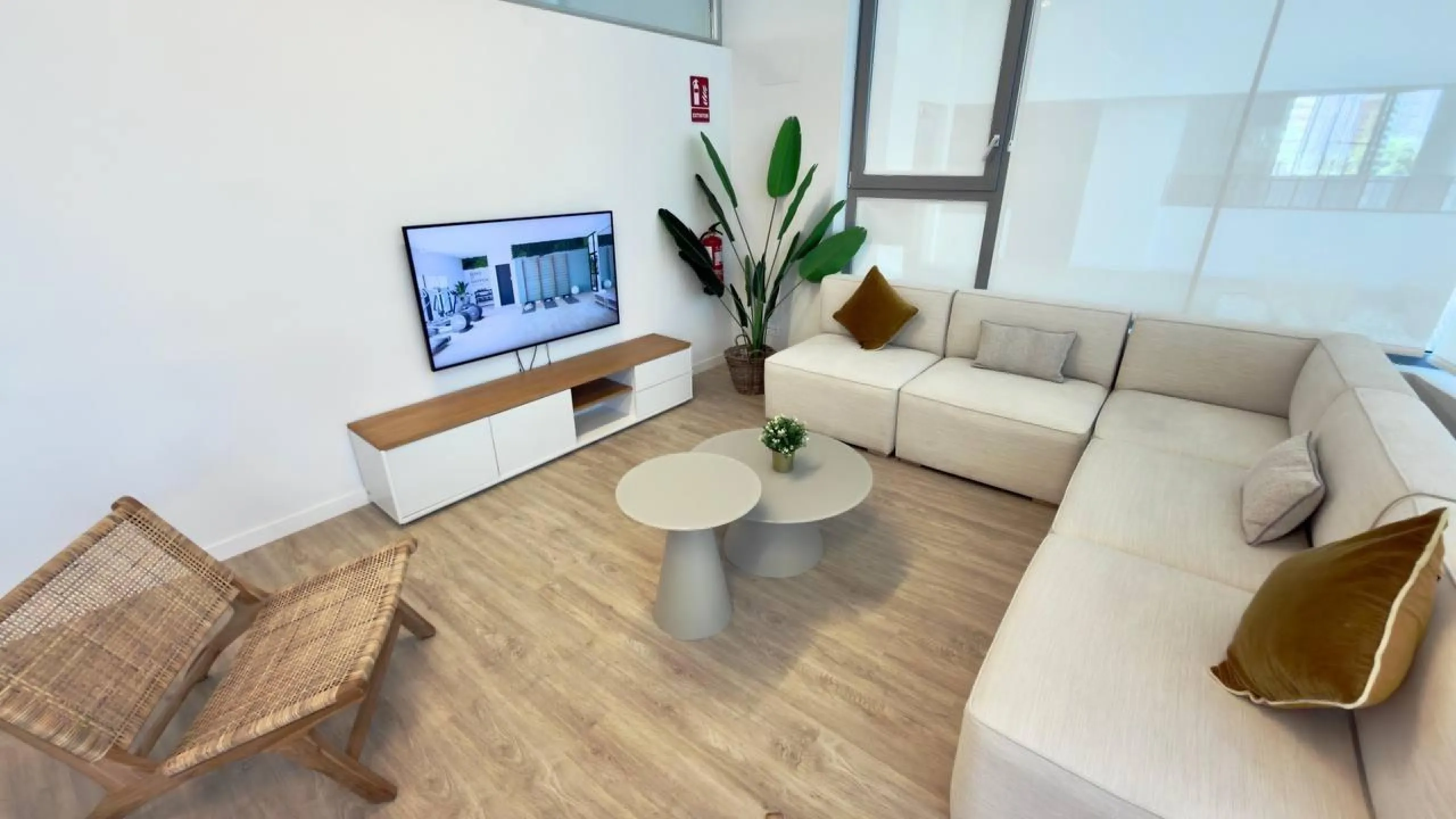 Spectacular New Apartment in the Golden Mile of Alicante