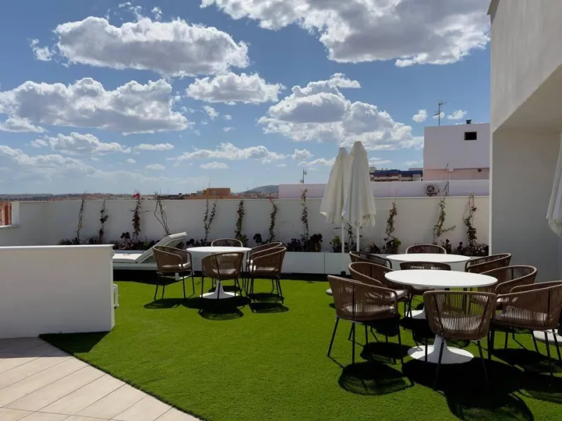 Spectacular New Apartment in the Golden Mile of Alicante