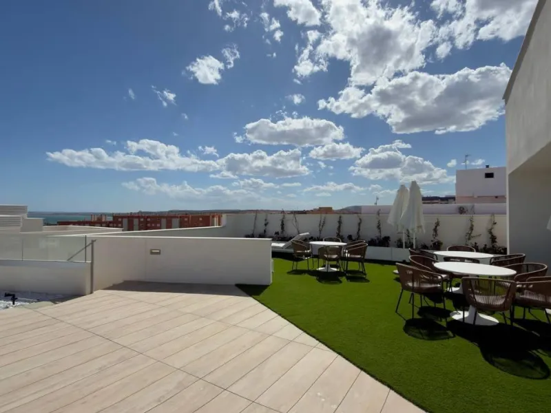 Spectacular New Apartment in the Golden Mile of Alicante