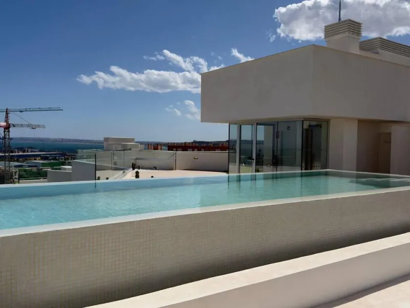 Spectacular New Apartment in the Golden Mile of Alicante