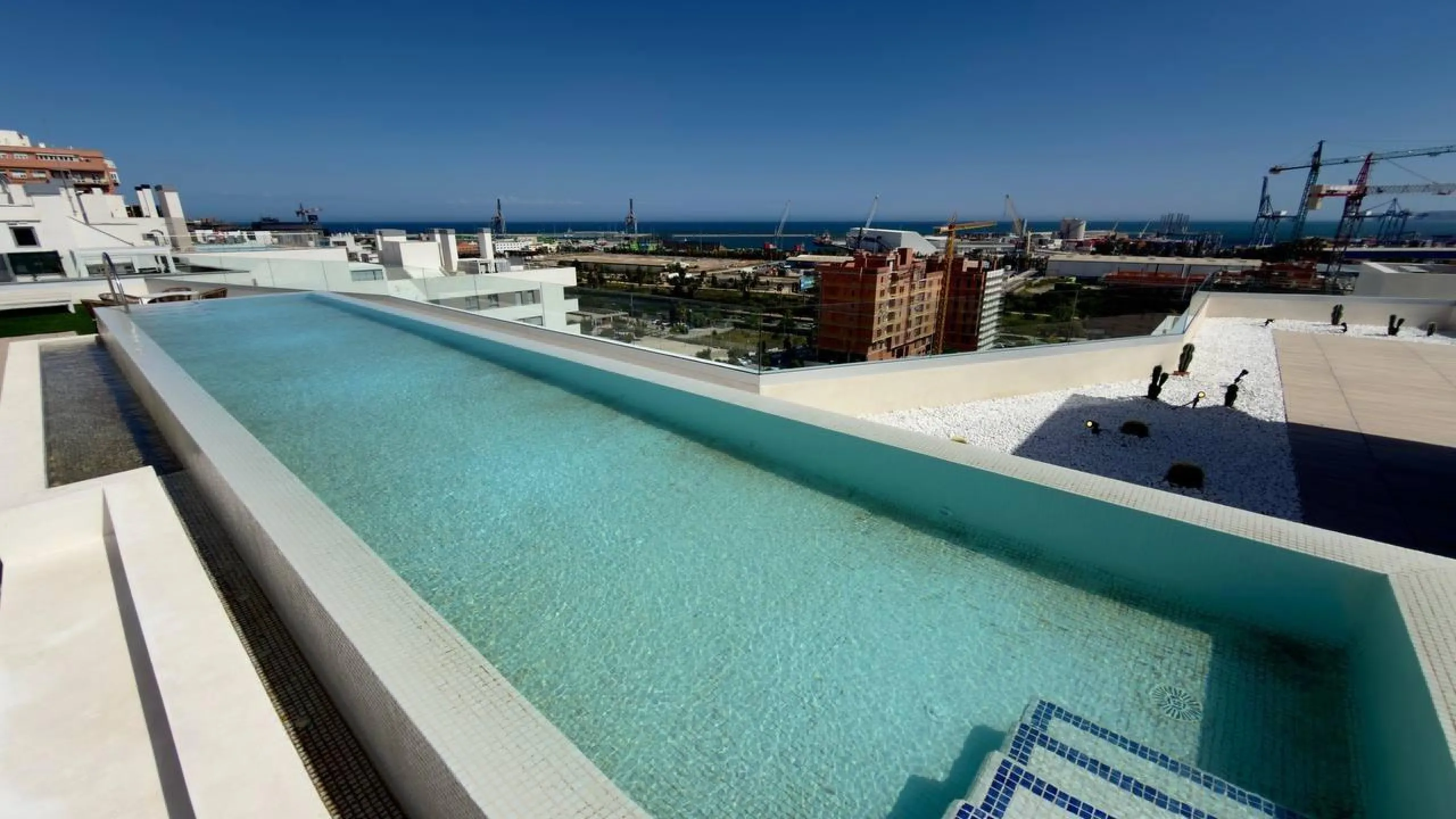 Spectacular New Apartment in the Golden Mile of Alicante