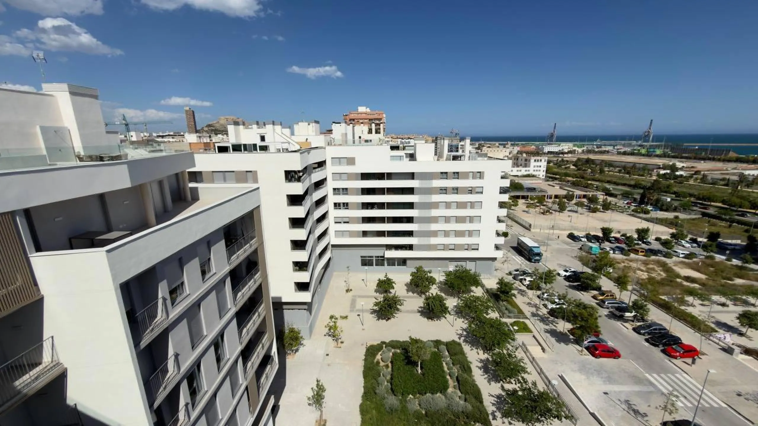 Spectacular New Apartment in the Golden Mile of Alicante
