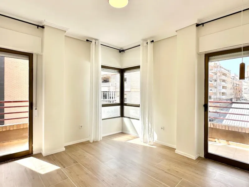 APARTAMENTO REFORMADO COMPLETAMENTE DE 3 HAB2 BAÑOS