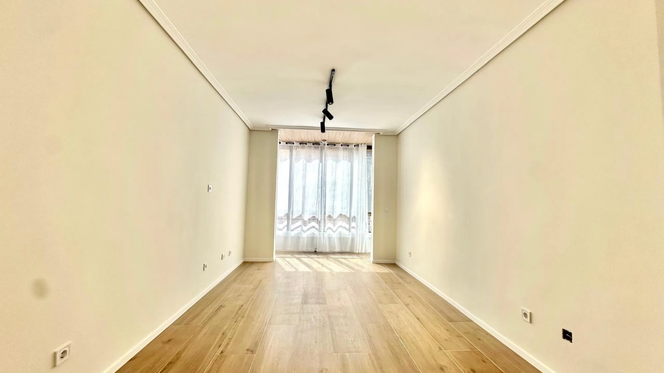 APARTAMENTO REFORMADO COMPLETAMENTE DE 3 HAB2 BAÑOS