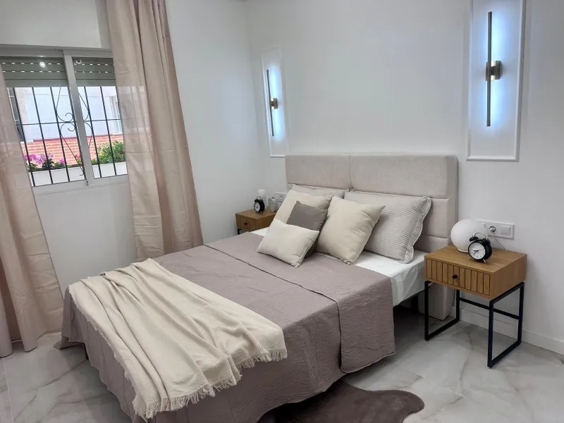 Apartamento totalmente reformado a 350 metros de Playa del Cura con piscina