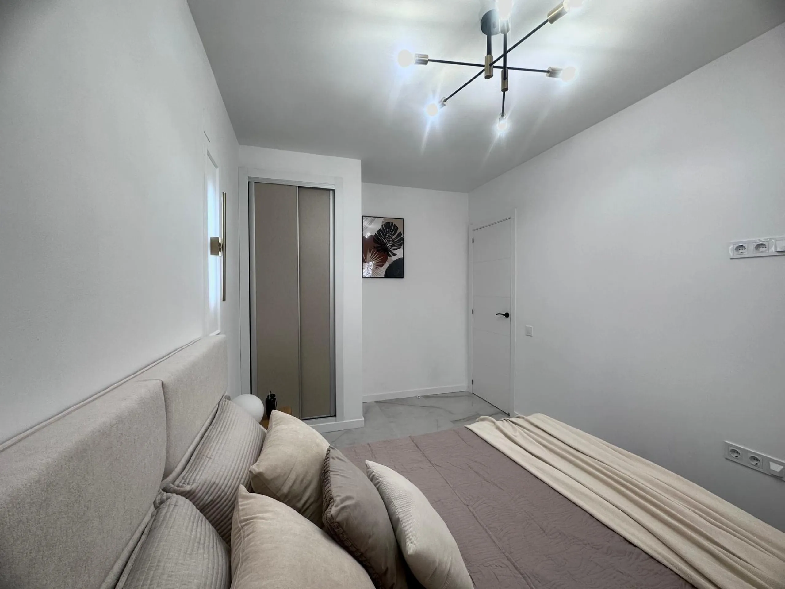 Apartamento totalmente reformado a 350 metros de Playa del Cura con piscina