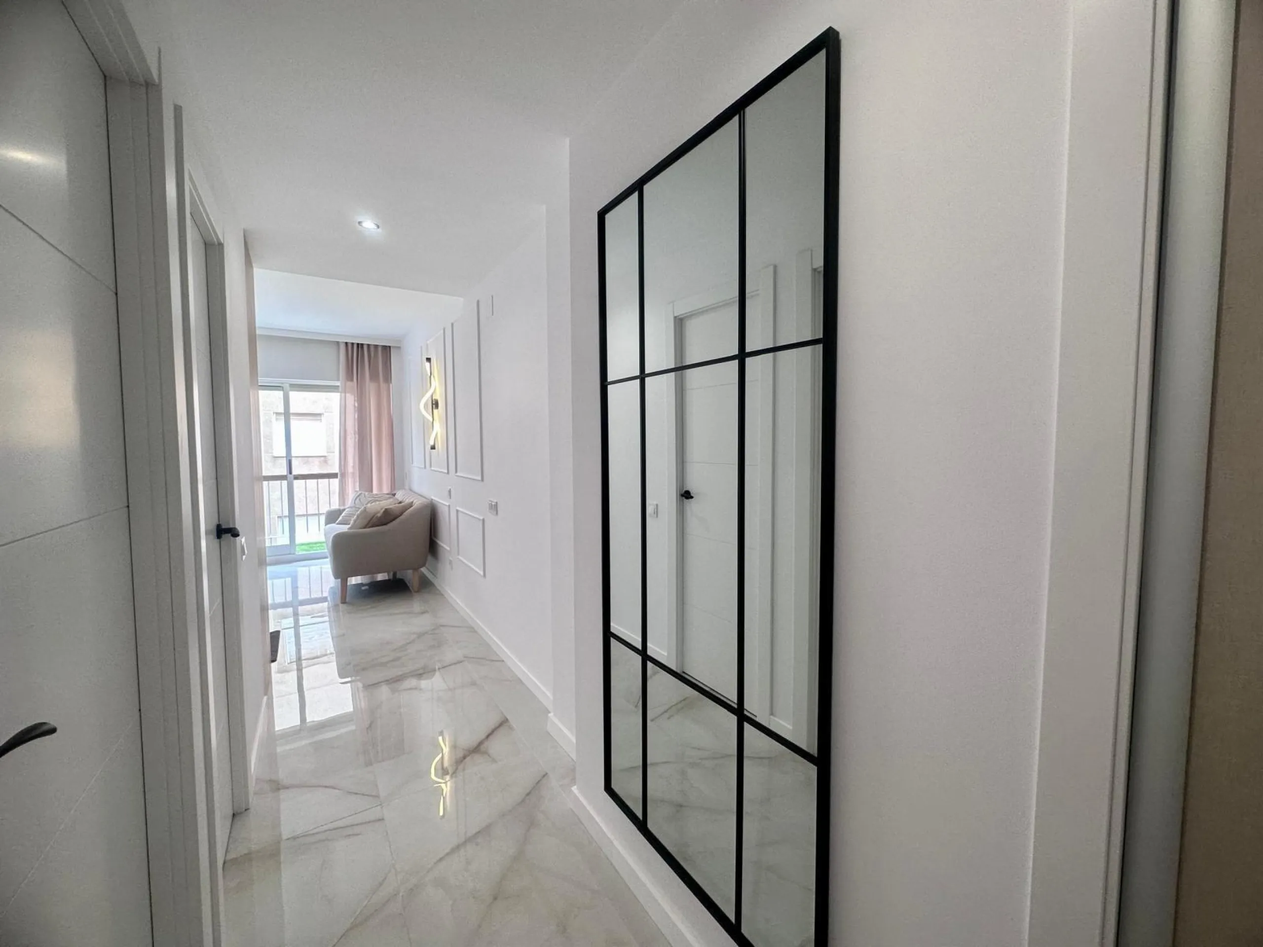 Apartamento totalmente reformado a 350 metros de Playa del Cura con piscina