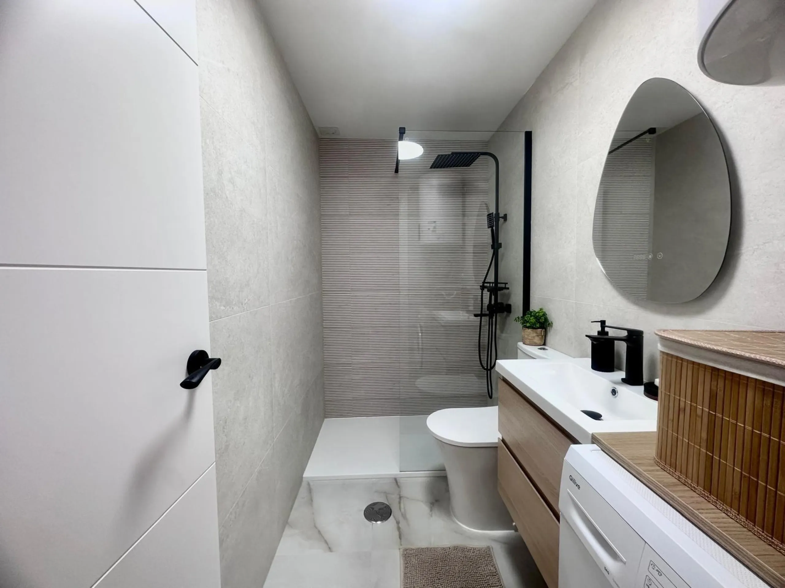 Apartamento totalmente reformado a 350 metros de Playa del Cura con piscina