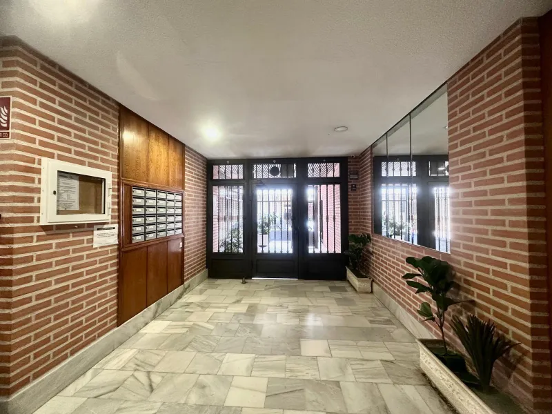 Apartamento totalmente reformado a 350 metros de Playa del Cura con piscina