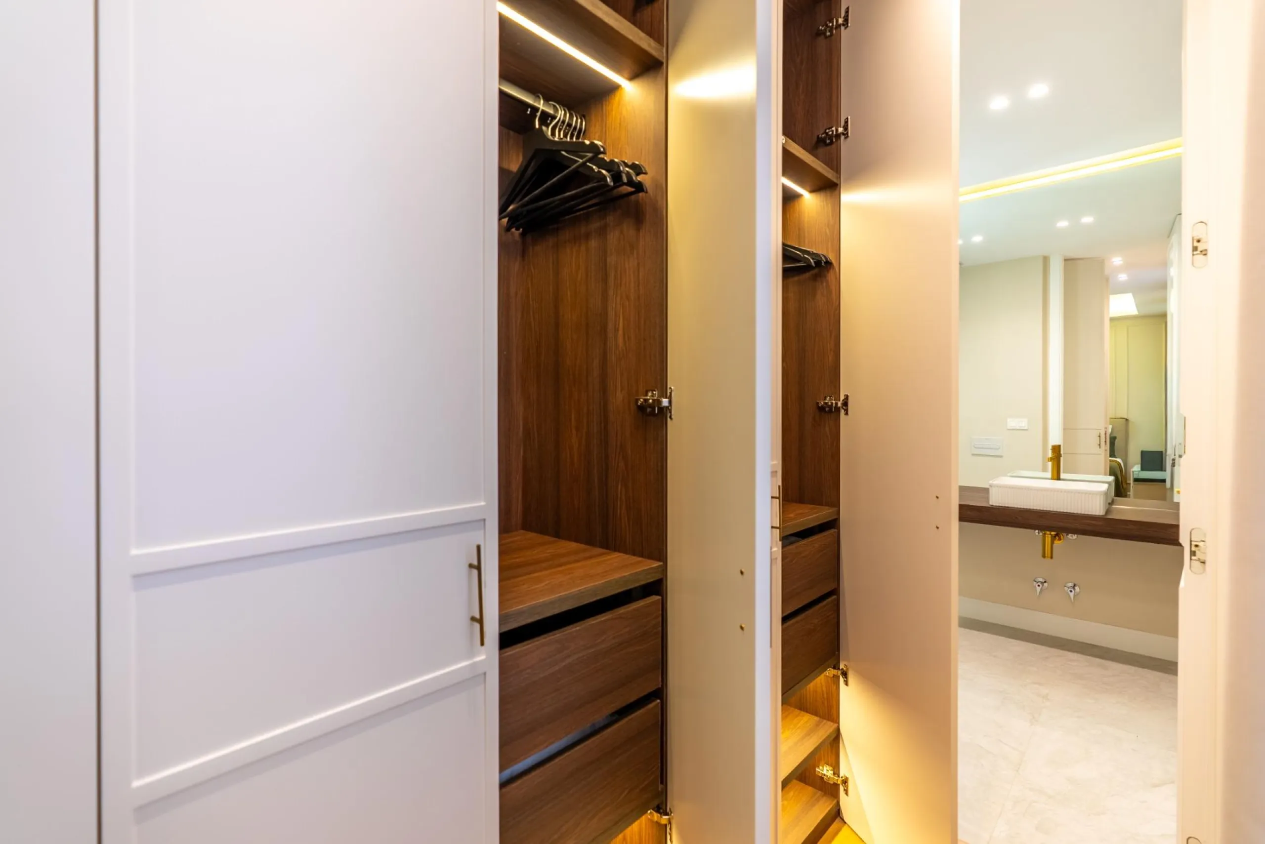 EXCLUSIVE LUXURY APARTMENT IN THE LISTA AREA OF THE SALAMANCA NEIGHBORHOOD, MADRID