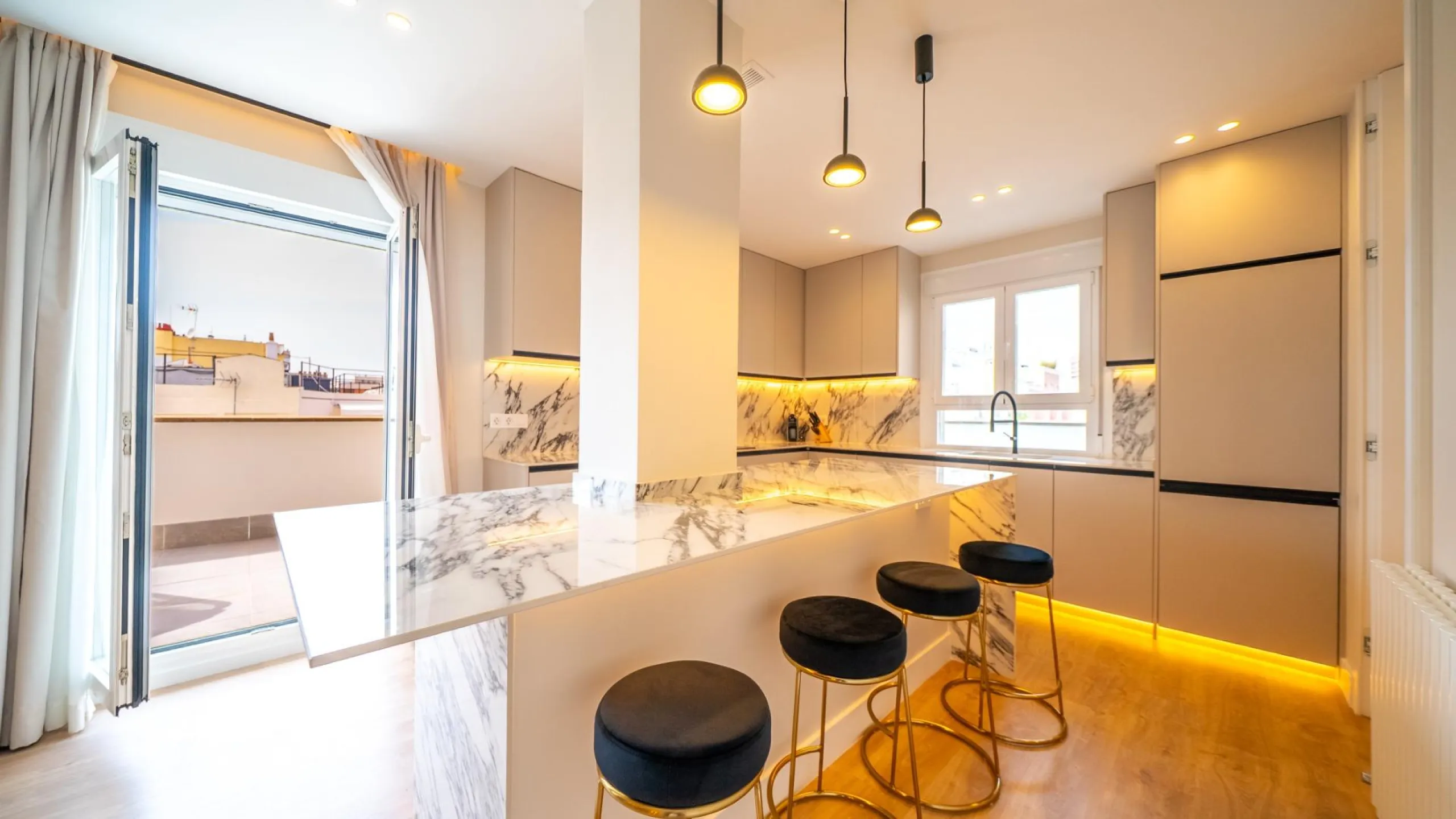 LUJOSO PISO TOTALMENTE REFORMADO CON GRAN TERRAZA EN LISTA | SALAMANCA MADRID