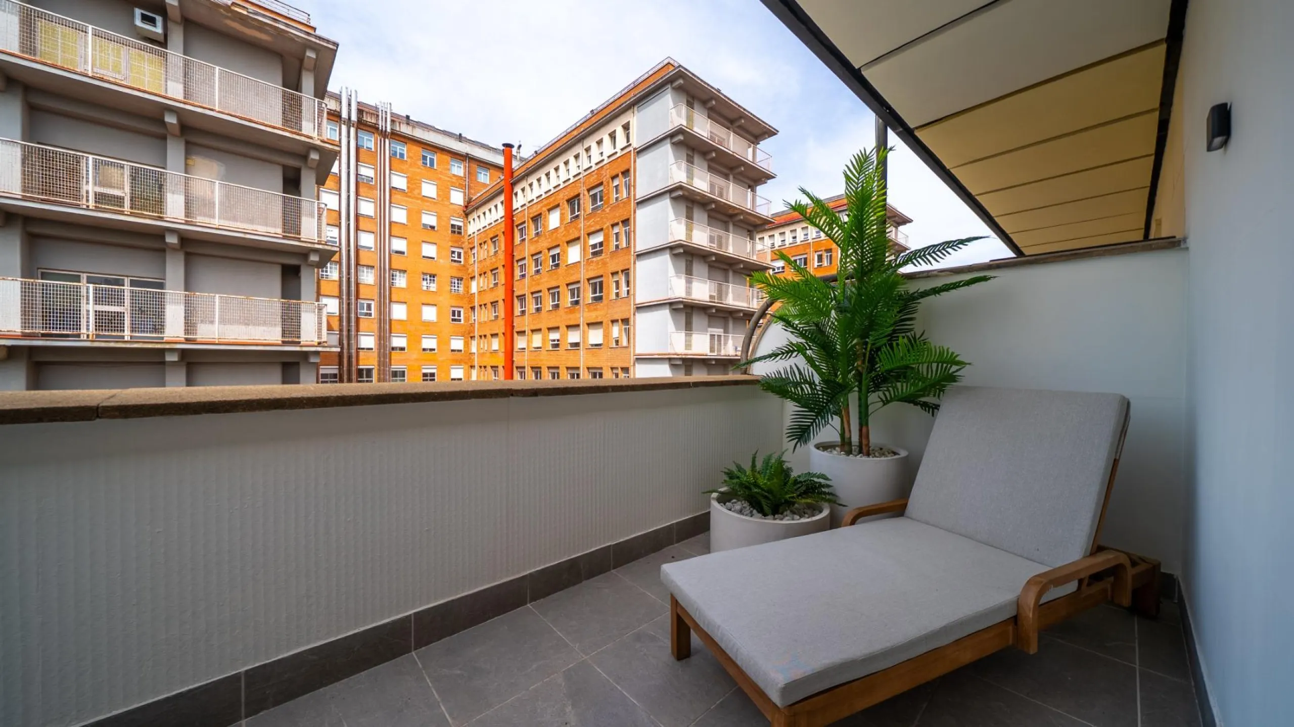 LUJOSO PISO TOTALMENTE REFORMADO CON GRAN TERRAZA EN LISTA | SALAMANCA MADRID