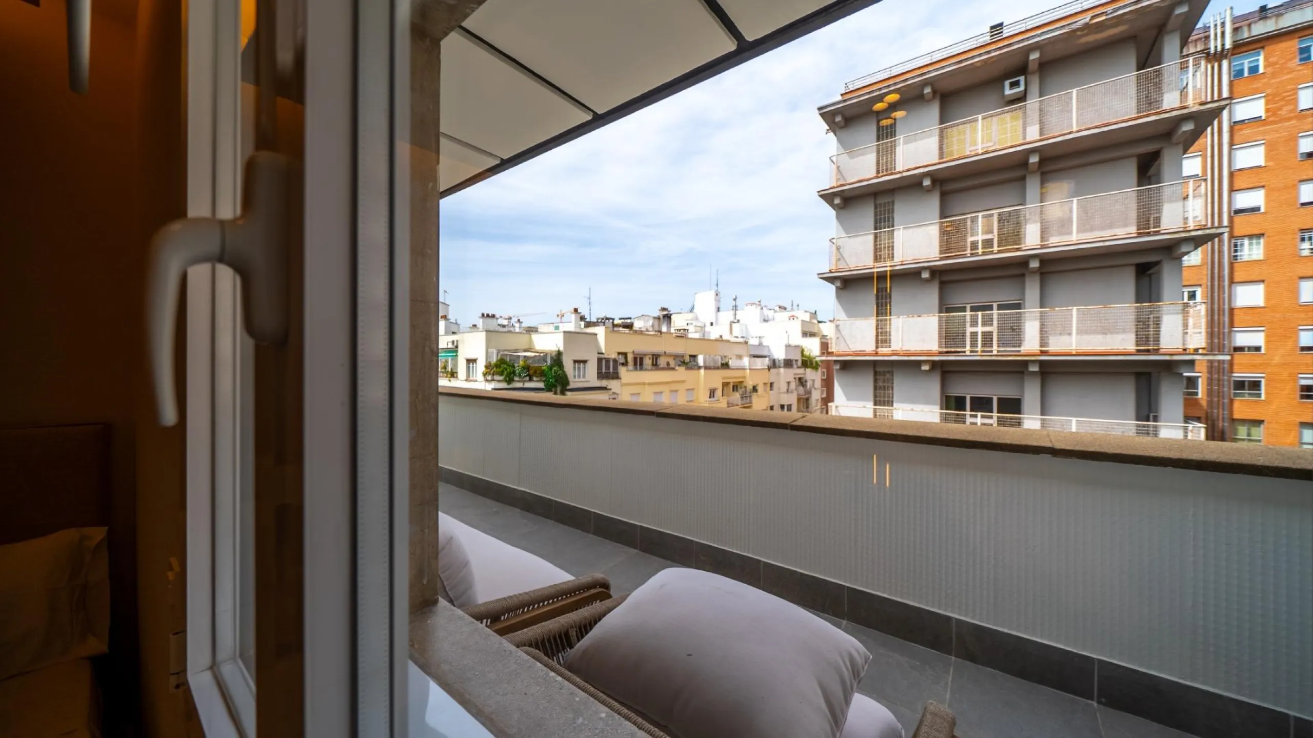 LUJOSO PISO TOTALMENTE REFORMADO CON GRAN TERRAZA EN LISTA | SALAMANCA MADRID