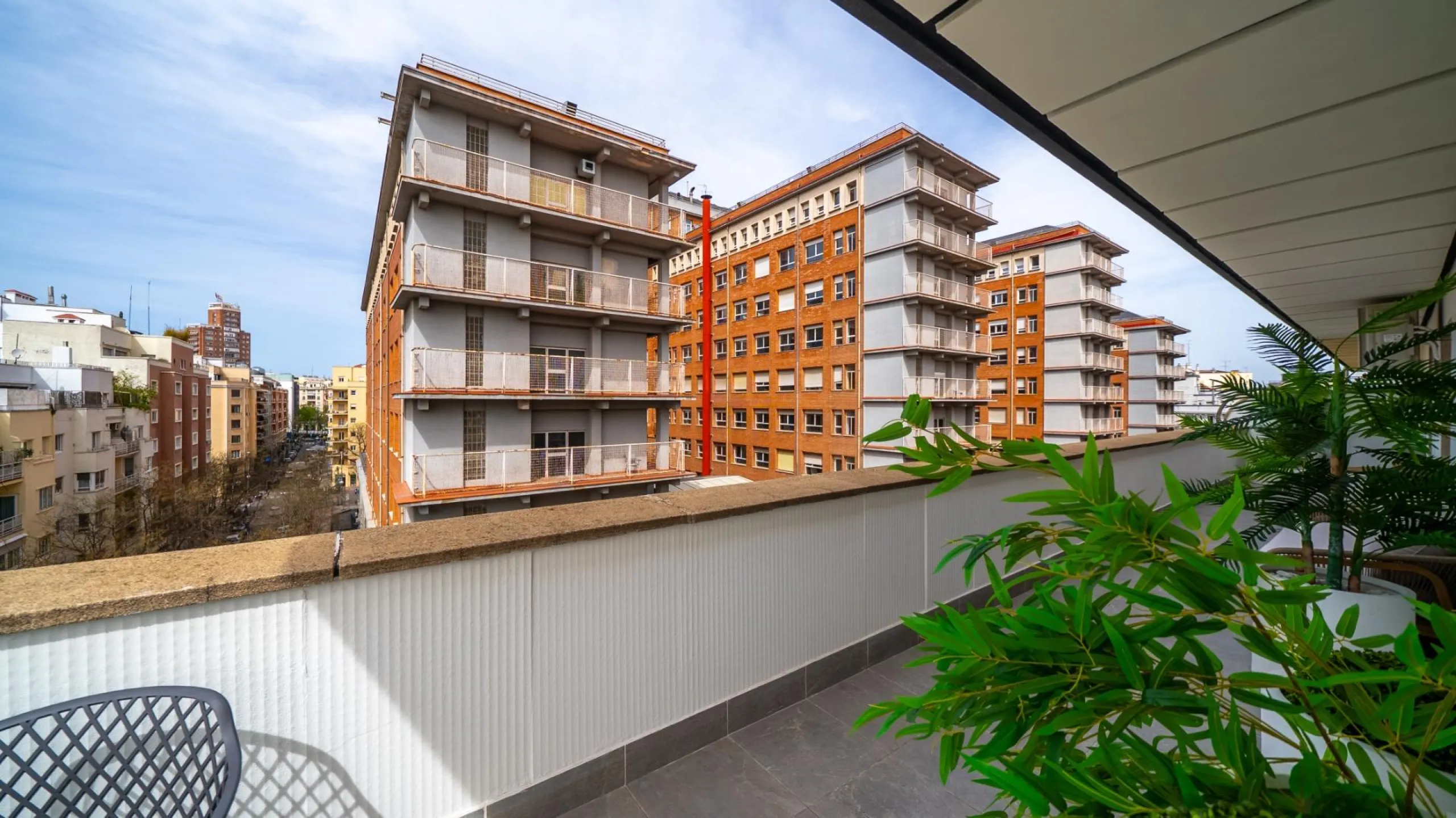 LUJOSO PISO TOTALMENTE REFORMADO CON GRAN TERRAZA EN LISTA | SALAMANCA MADRID