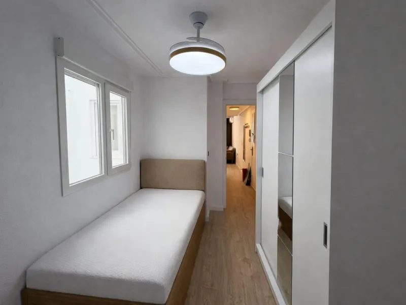 Encantador Apartamento Reformado en Playa del Cura, Torrevieja por €157.900
