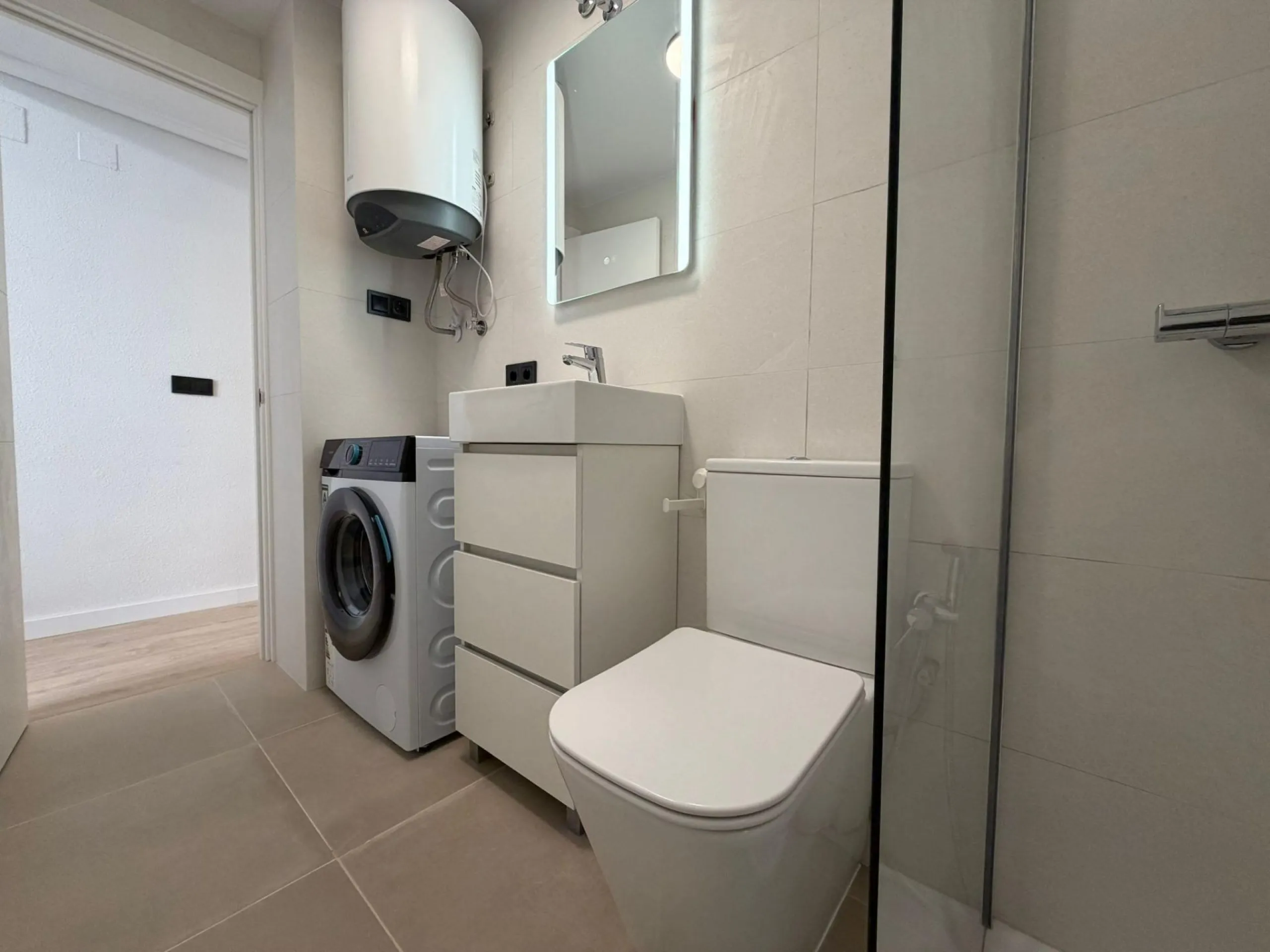 Encantador Apartamento Reformado en Playa del Cura, Torrevieja por €157.900
