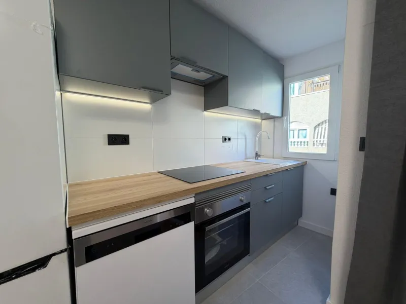 Encantador Apartamento Reformado en Playa del Cura, Torrevieja por €157.900