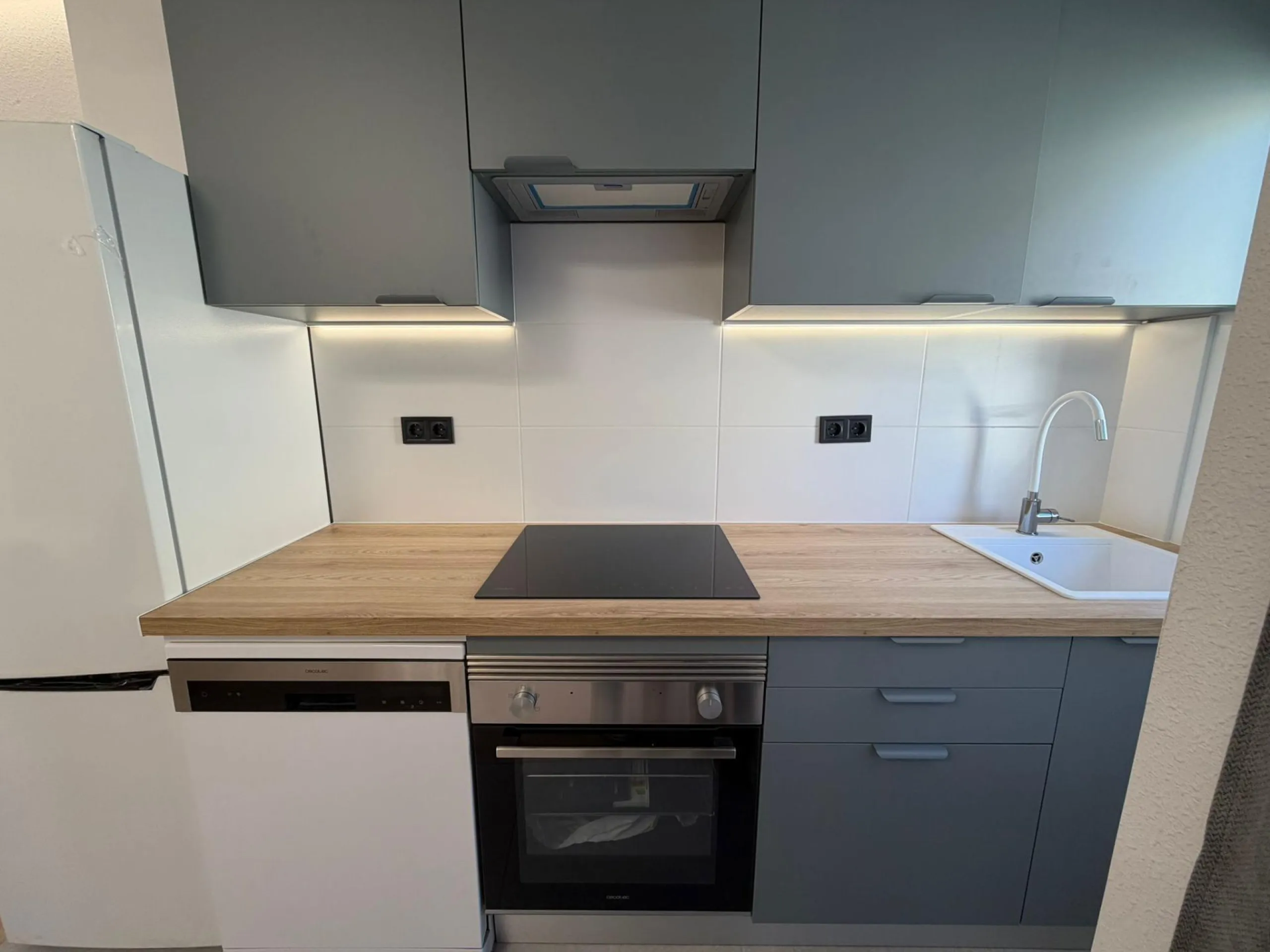 Encantador Apartamento Reformado en Playa del Cura, Torrevieja por €157.900
