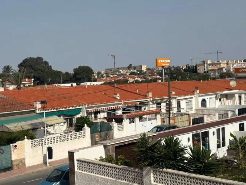 Elegante Apartamento en Playa de los Locos, Torrevieja - Oportunidad Única por €159900