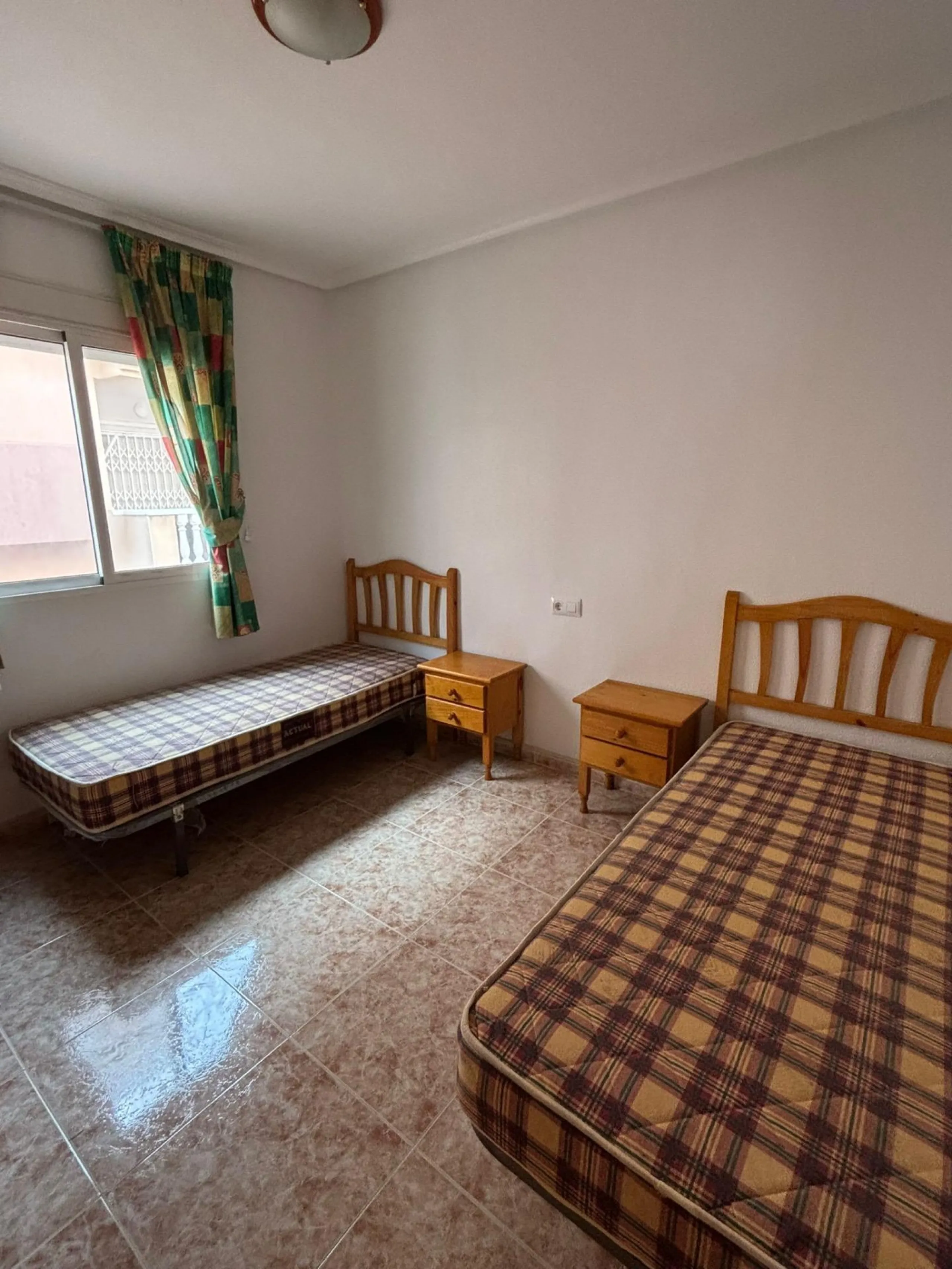 Elegante Apartamento en Playa de los Locos, Torrevieja - Oportunidad Única por €159900
