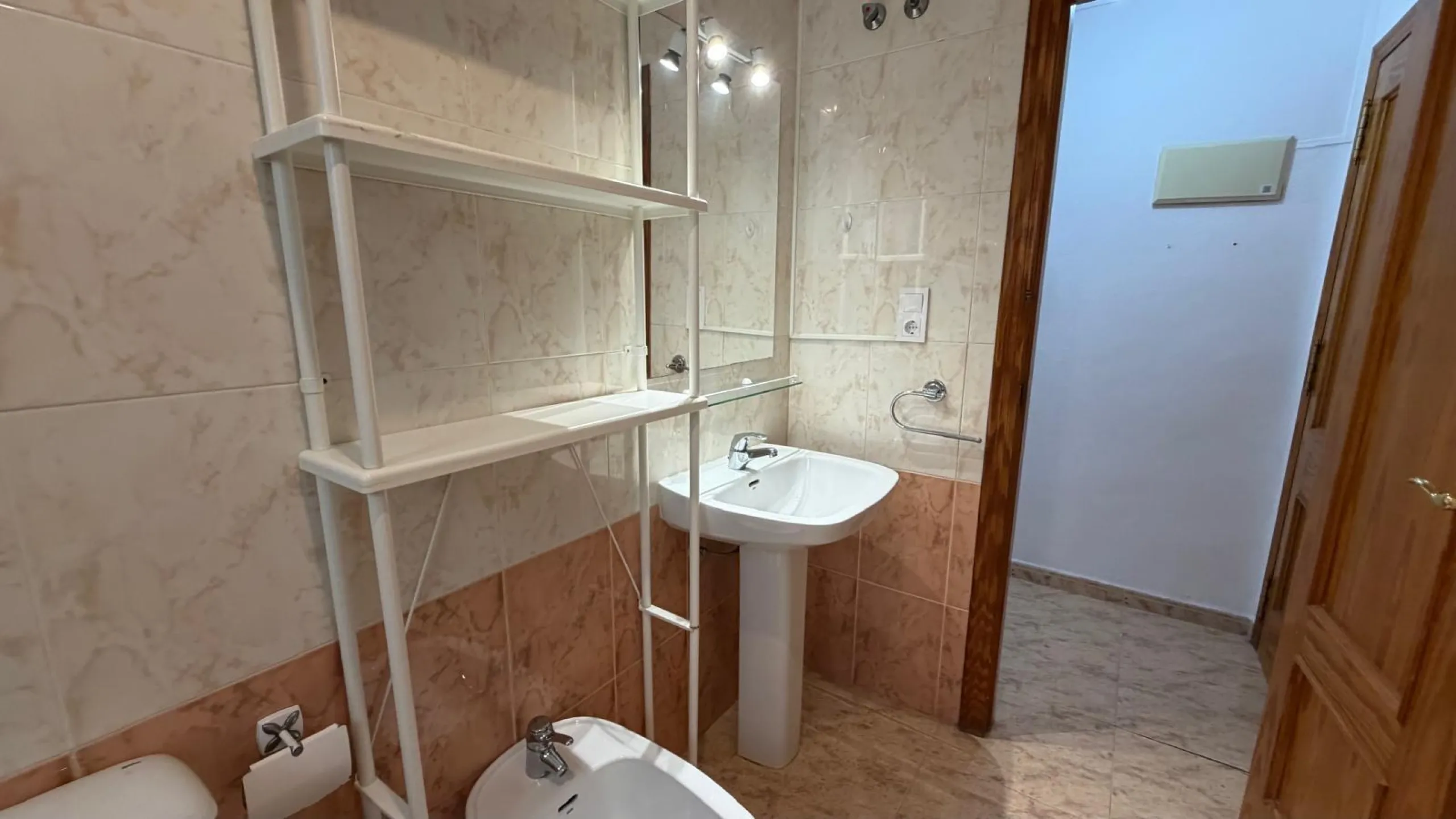 Charming Apartment for Sale in Torrevieja – €149,000