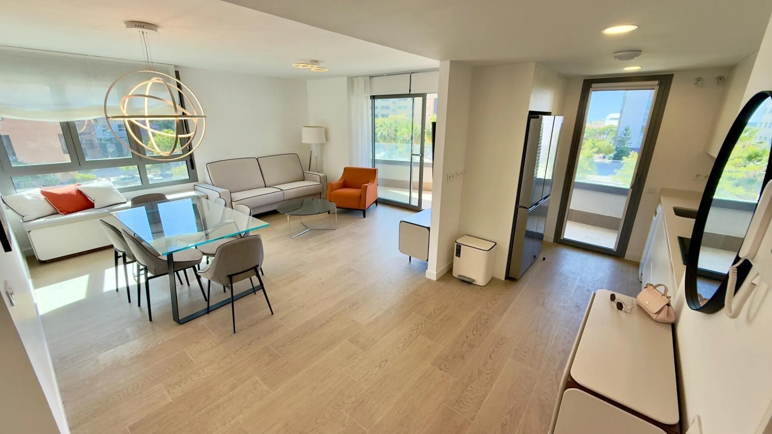Piso moderno de 3 dormitorios en el centro de Alicante – Residencial Savery