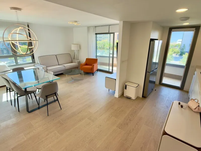 Piso moderno de 3 dormitorios en el centro de Alicante – Residencial Savery