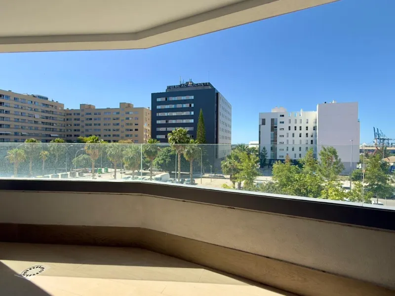 Piso moderno de 3 dormitorios en el centro de Alicante – Residencial Savery