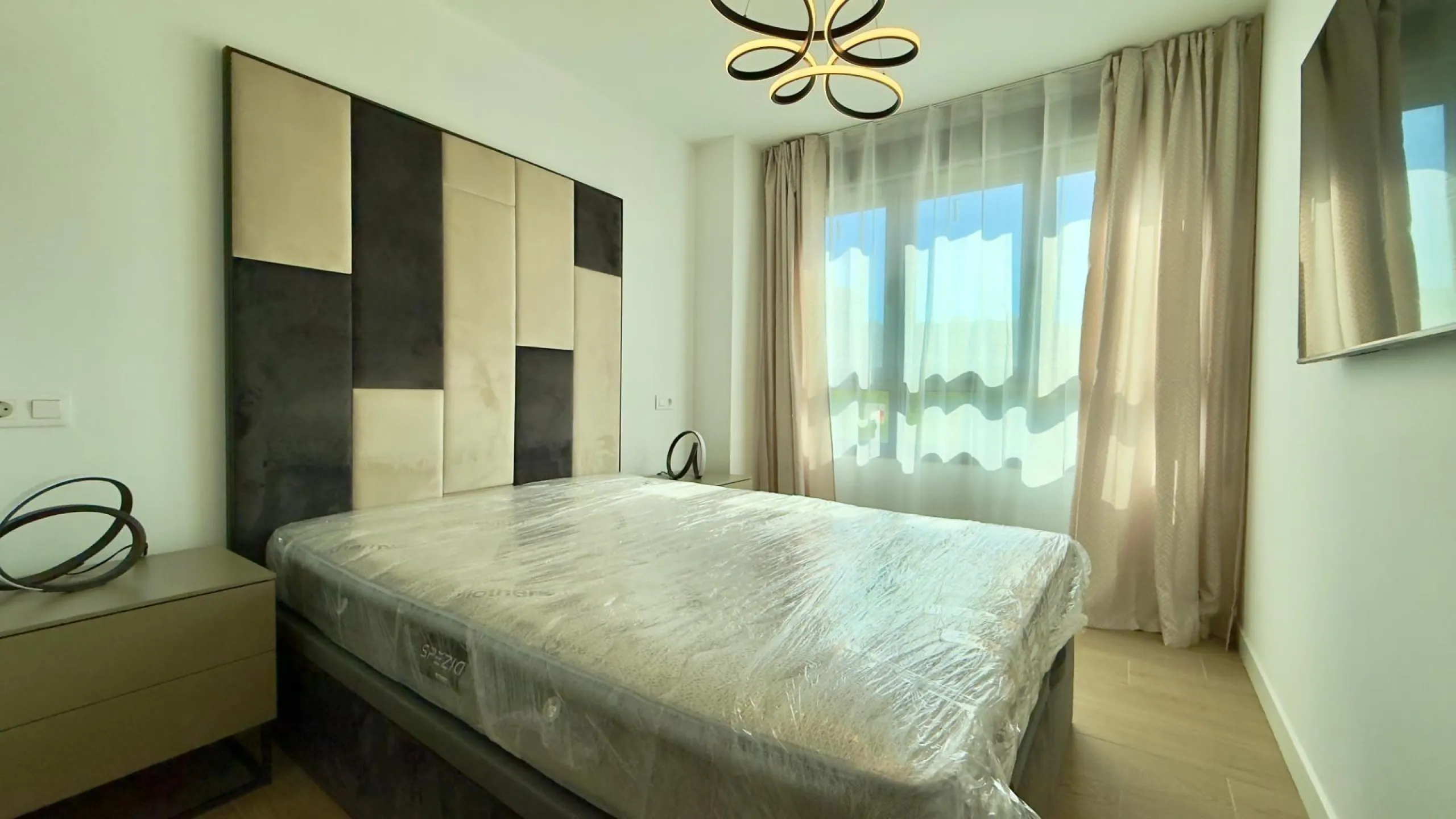 Piso moderno de 3 dormitorios en el centro de Alicante – Residencial Savery