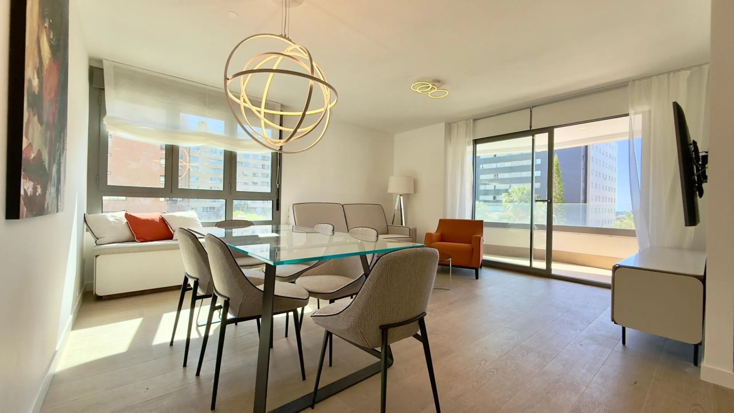 Piso moderno de 3 dormitorios en el centro de Alicante – Residencial Savery