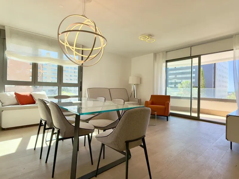 Piso moderno de 3 dormitorios en el centro de Alicante – Residencial Savery