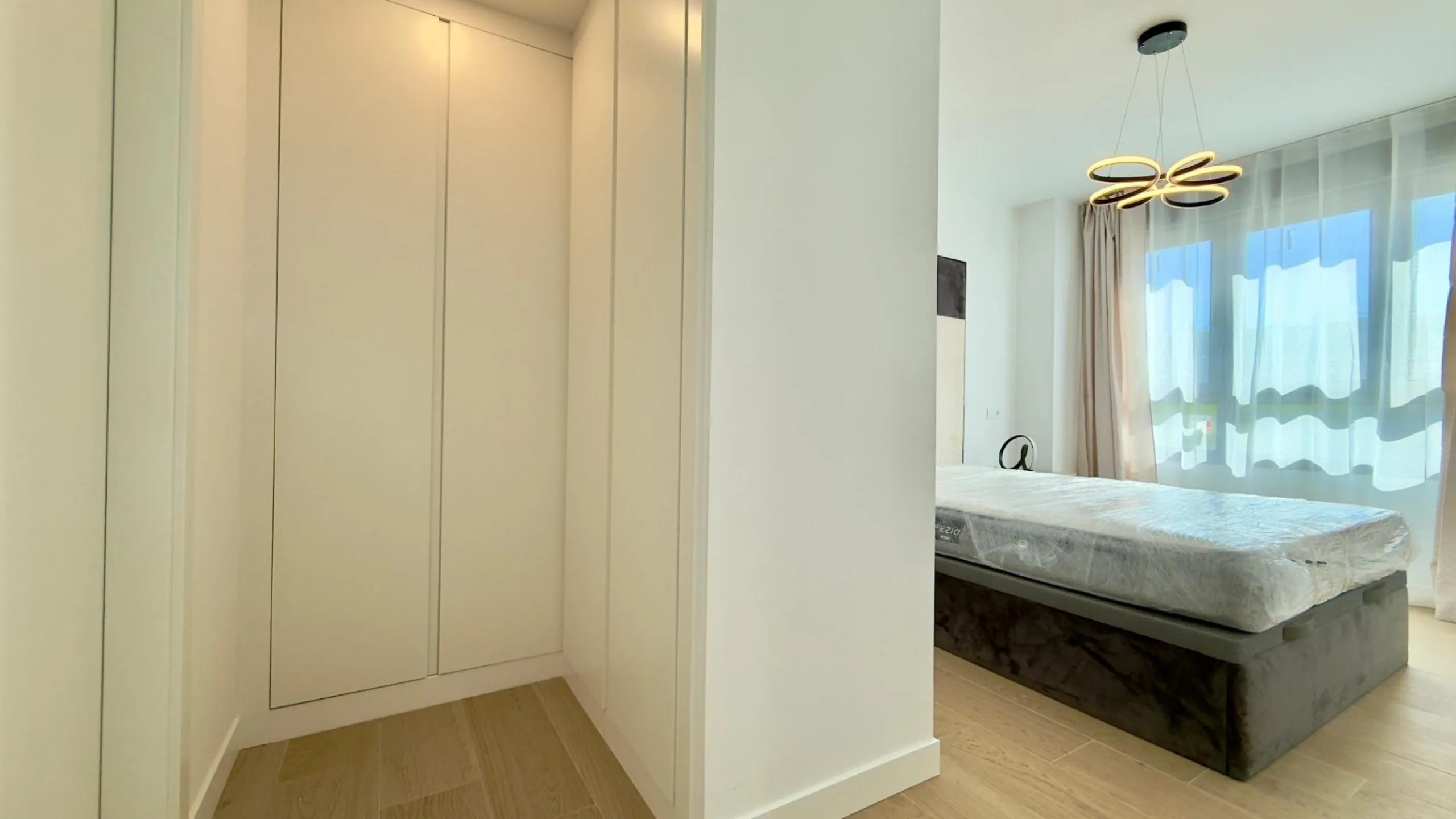 Piso moderno de 3 dormitorios en el centro de Alicante – Residencial Savery