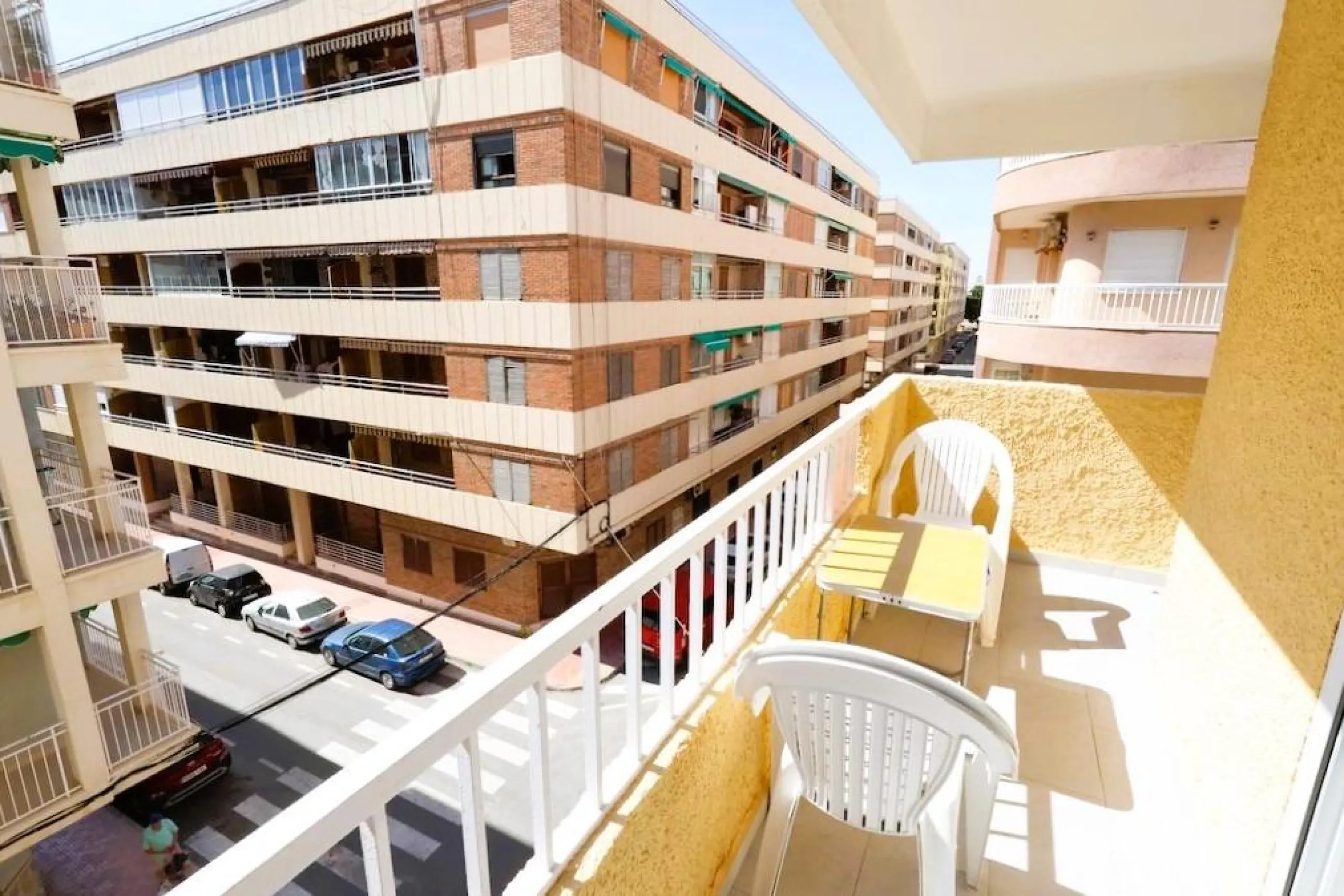 Amplio apartamento reformado a 100m de la playa