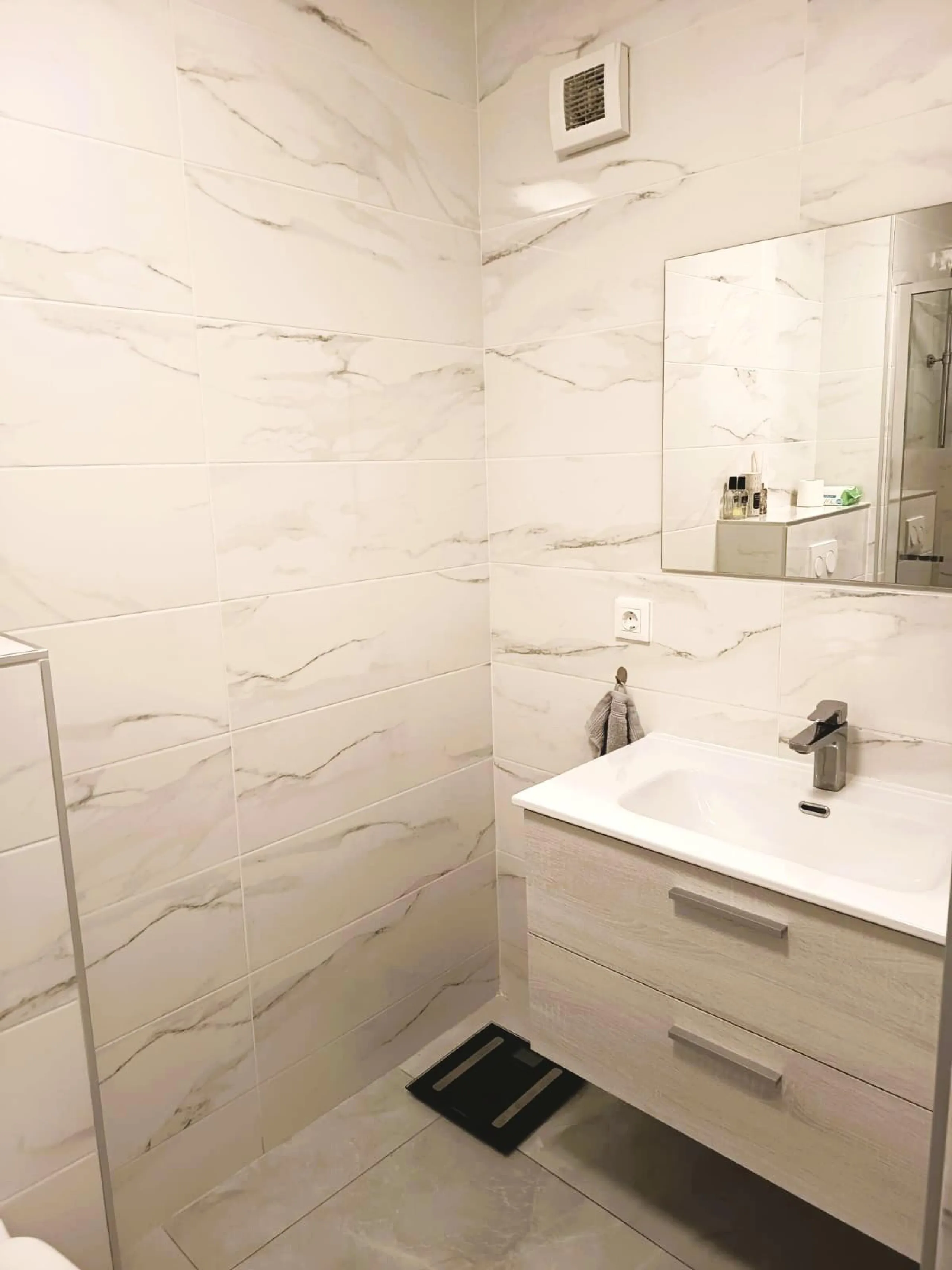 Amplio apartamento reformado a 100m de la playa