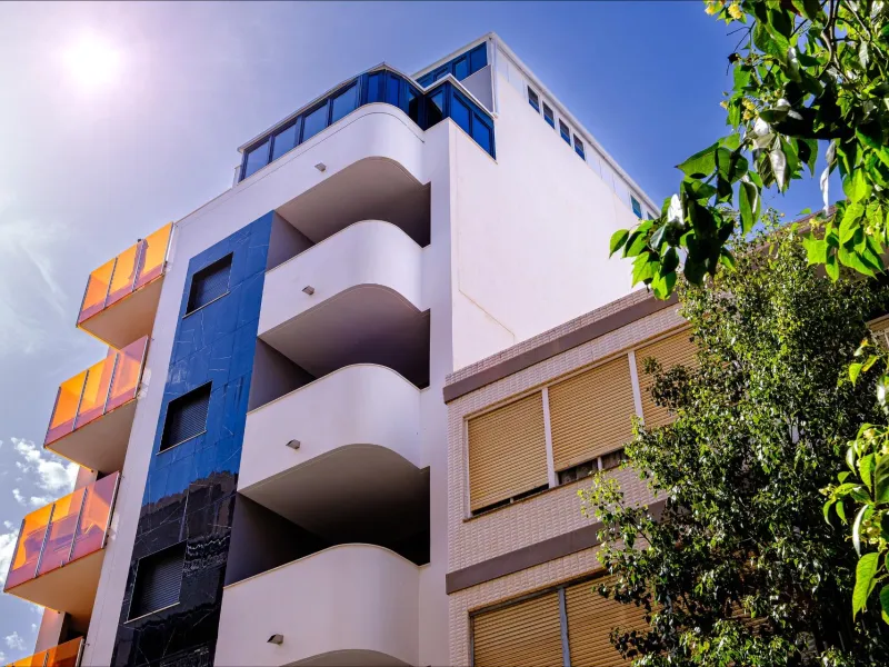 Exclusive Penthouse by the Sea with Two Guest Studios