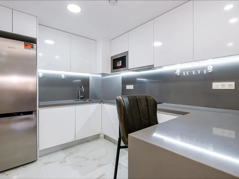 Exclusive Penthouse by the Sea with Two Guest Studios