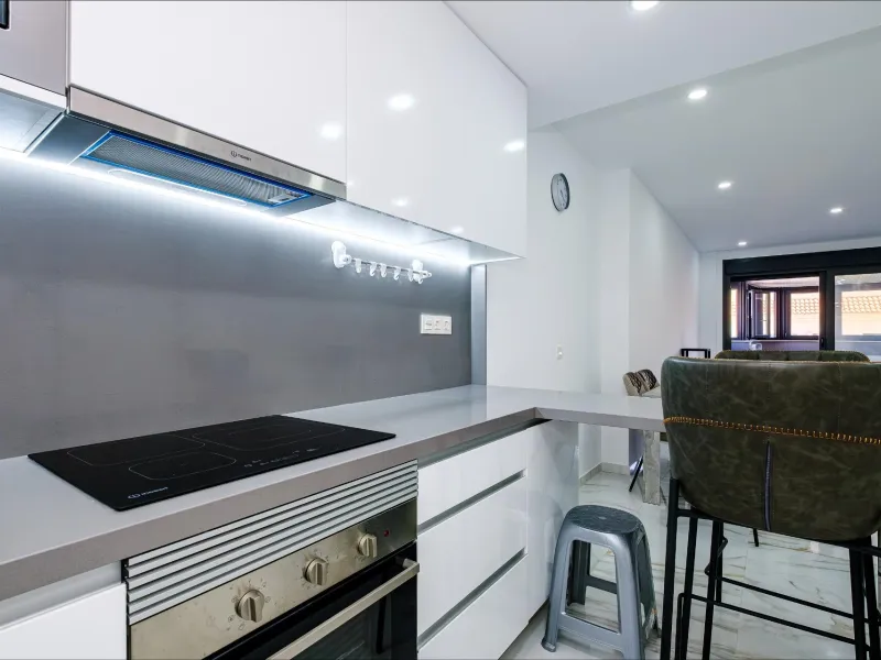 Exclusive Penthouse by the Sea with Two Guest Studios