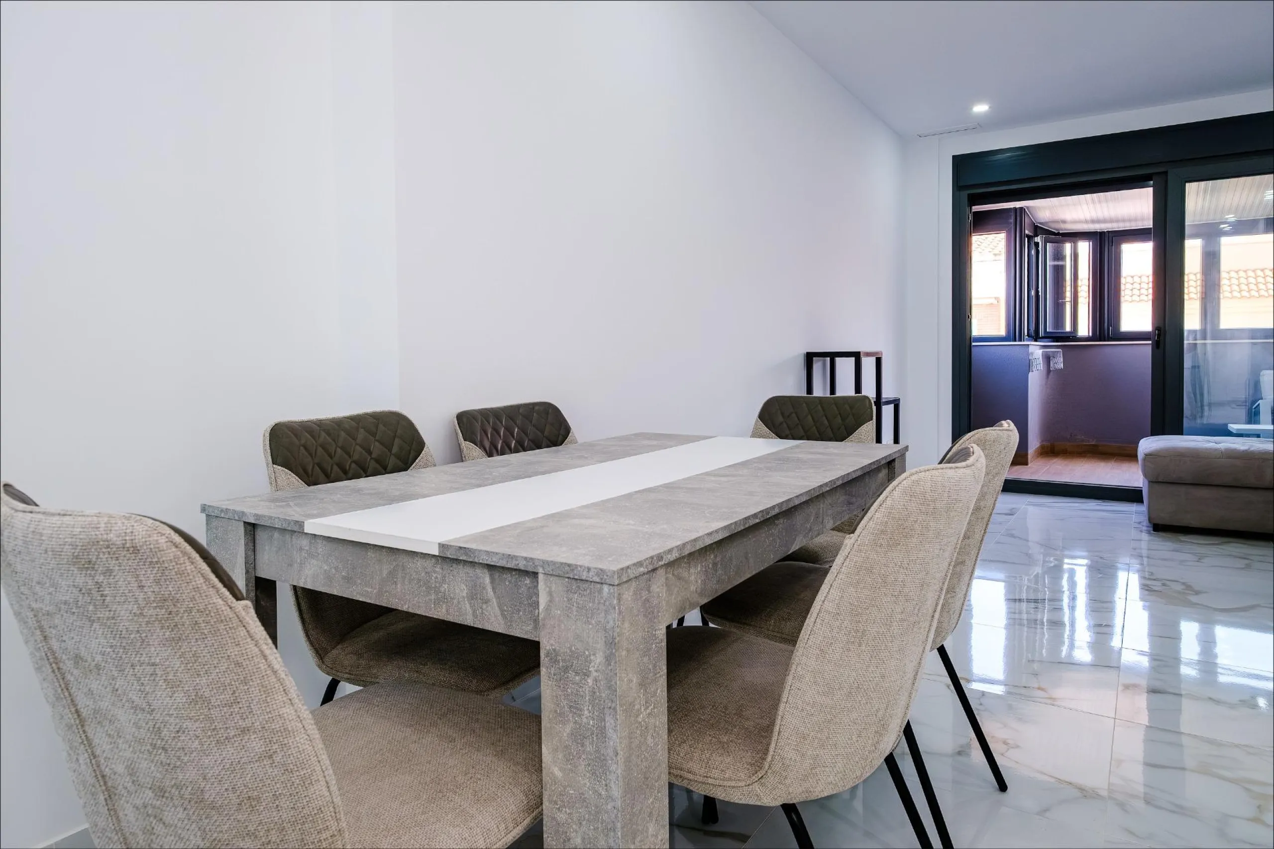 Exclusive Penthouse by the Sea with Two Guest Studios
