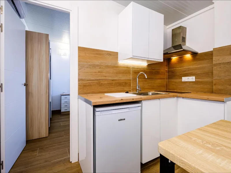 Exclusive Penthouse by the Sea with Two Guest Studios