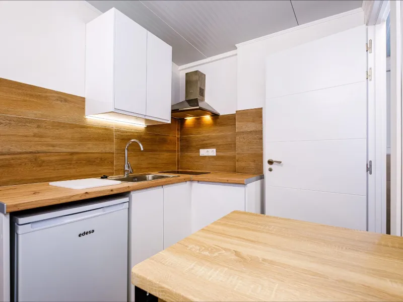 Exclusive Penthouse by the Sea with Two Guest Studios